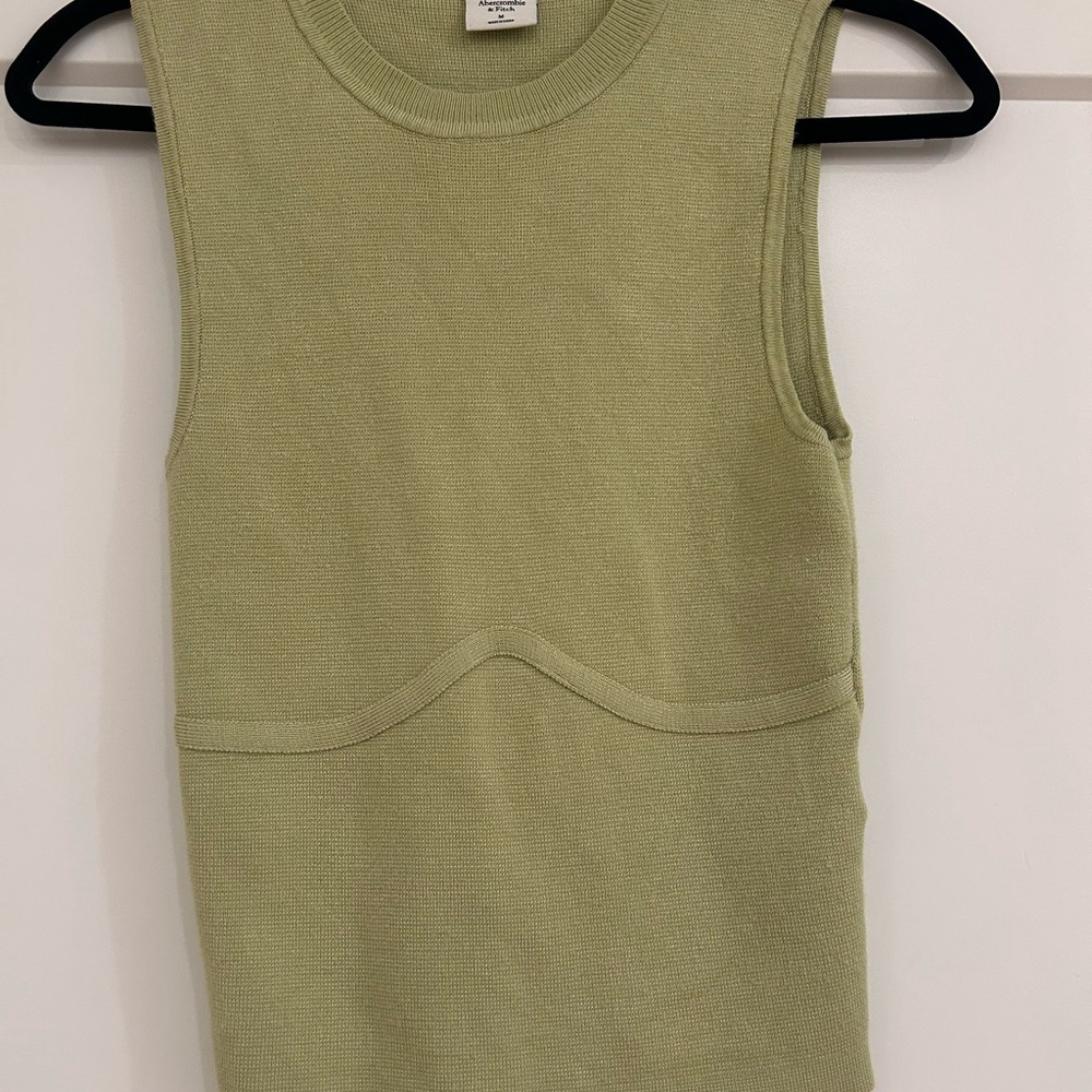 Sleeveless Green Women's Top